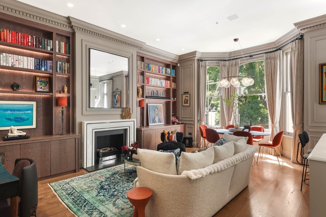 Apartment in Campden Hill, Kensington And Chelsea, England 1 - 18362338