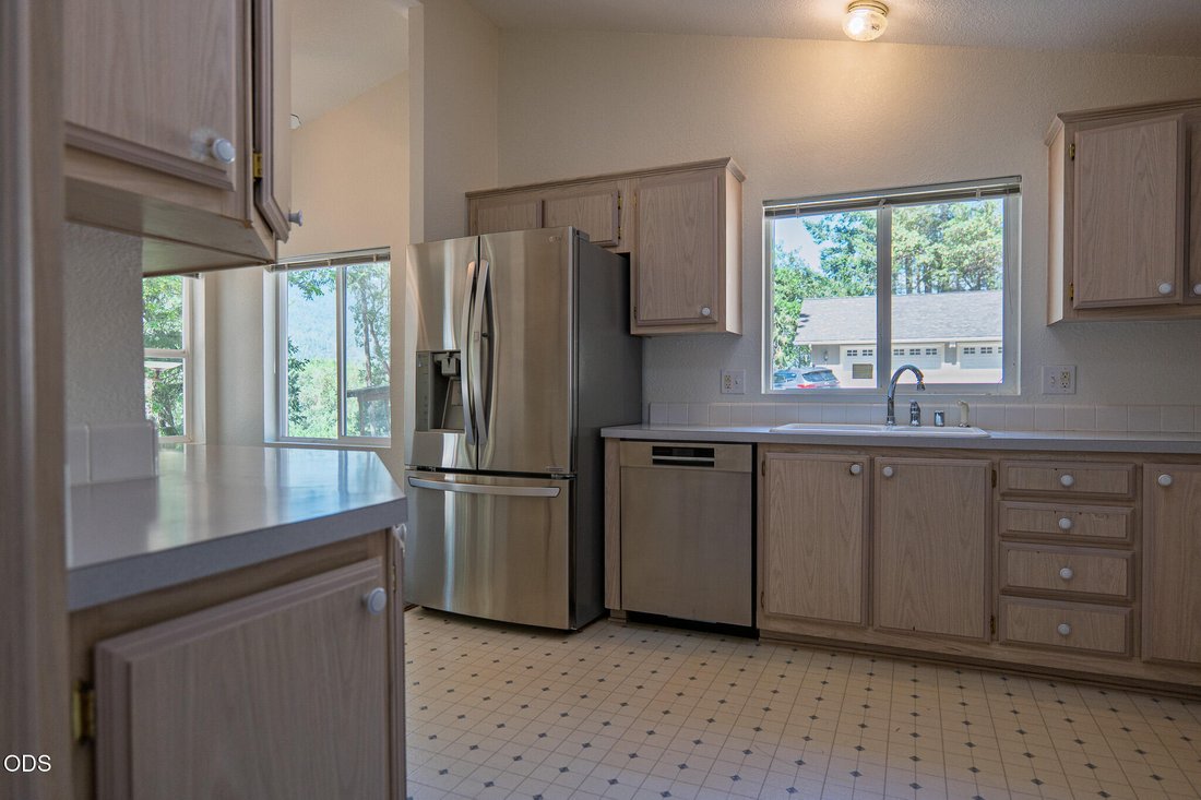 Land in Grants Pass, Oregon, United States 5 - 18365129