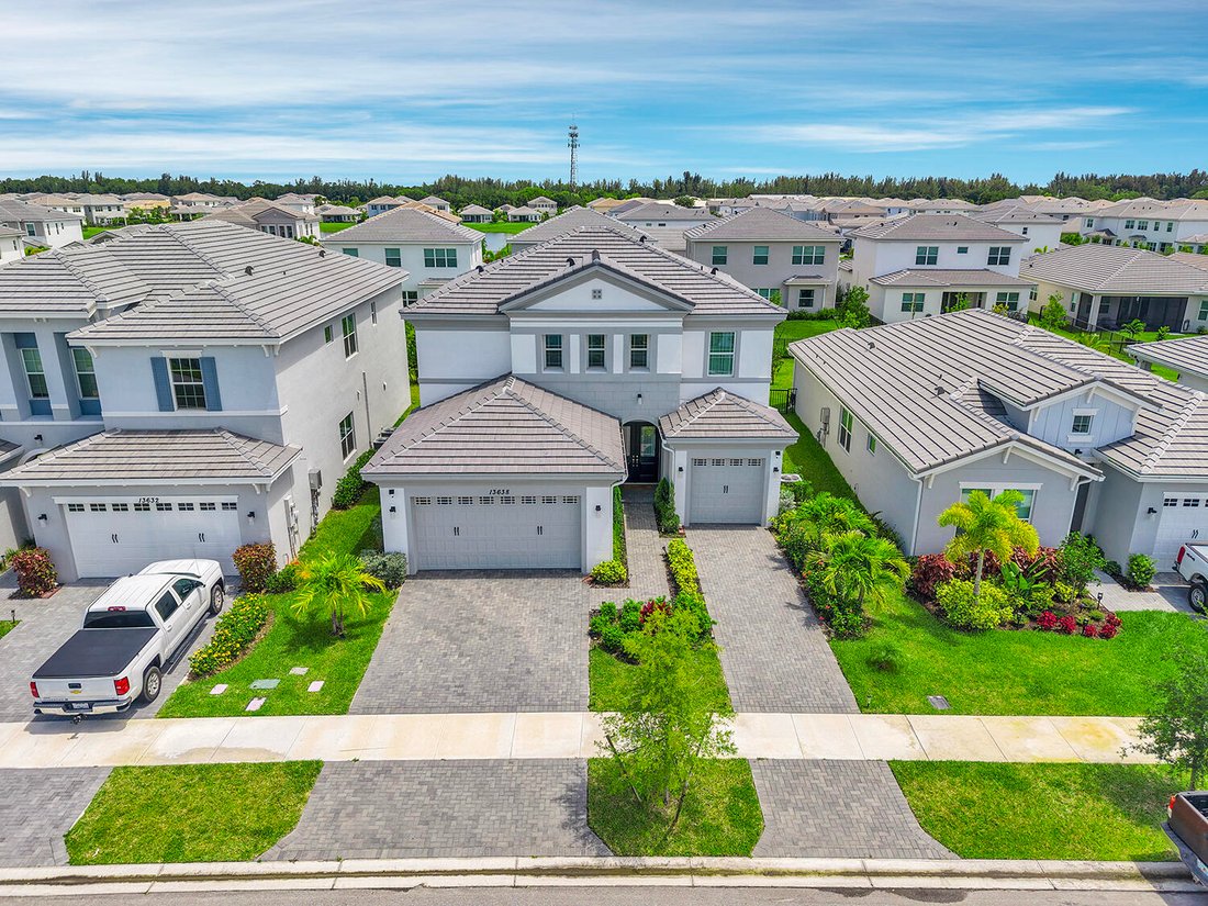 West Palm Beach, Florida, United States 5 - 18369540
