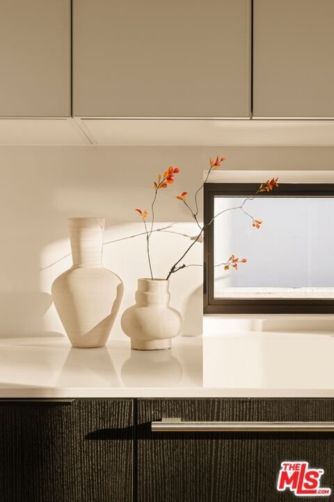 Los Angeles, California, United States 5 - 18367040