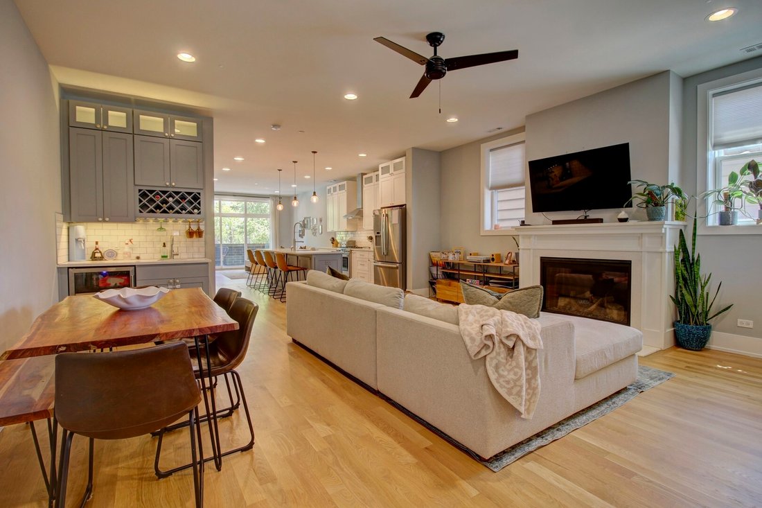 Condo in Chicago, Illinois, United States 2 - 18363009