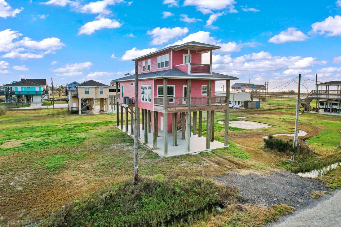 House in Bolivar Peninsula, Texas, United States 3 - 18366689