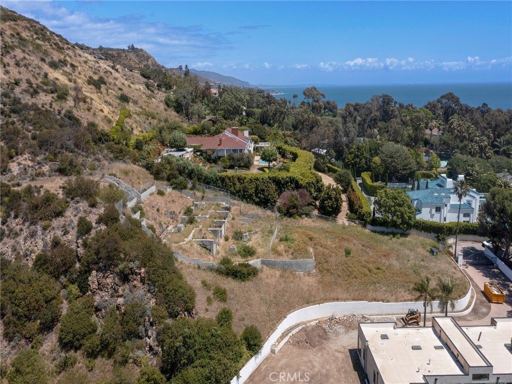 Land in Malibu, California, United States 2 - 17831419