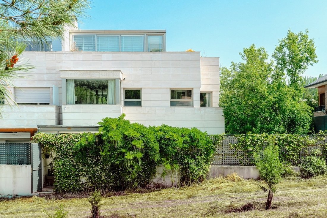 Villa in Moncloa-Aravaca, Madrid, Spain 5 - 18362758