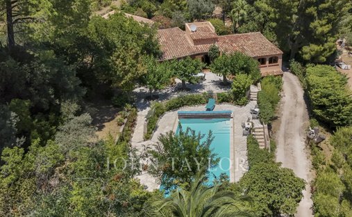 House in Bandol, Provence-Alpes-Côte d'Azur, France 1