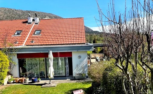 Villa a Reconvilier, Berna, Svizzera 1