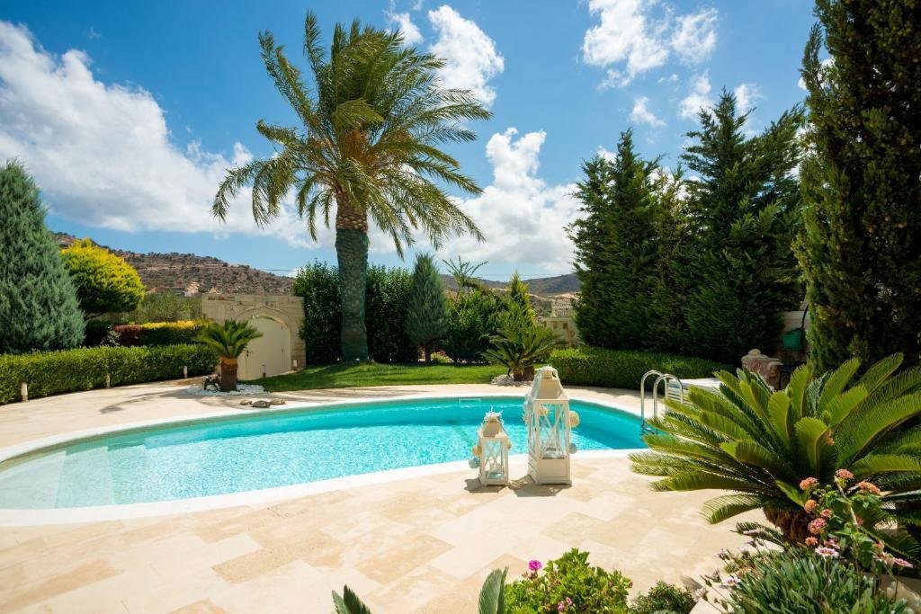 Villa in Community of Gouve, Gouves, Greece 2 - 18367187