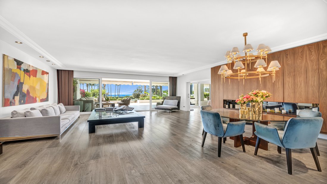 Apartment in Puerto Banus, Marbella, Spain 3 - 18365140