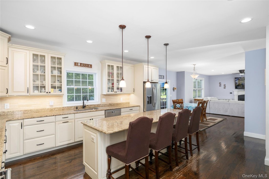 House in Mahopac, New York, United States 4 - 18362470