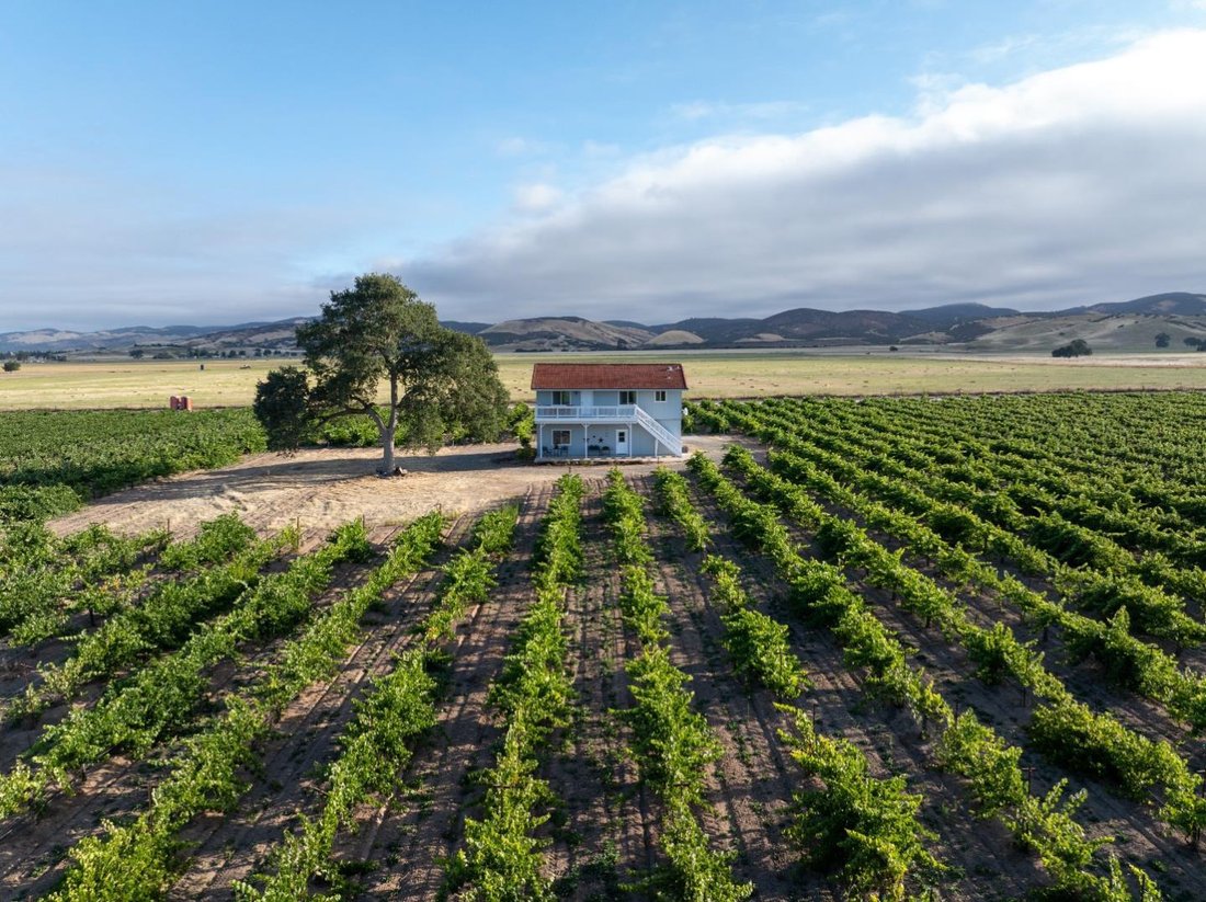 House in Bradley, California, United States 2 - 18366074