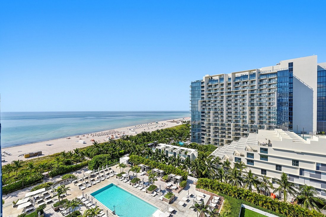Condo in Miami Beach, Florida, United States 1 - 18366359