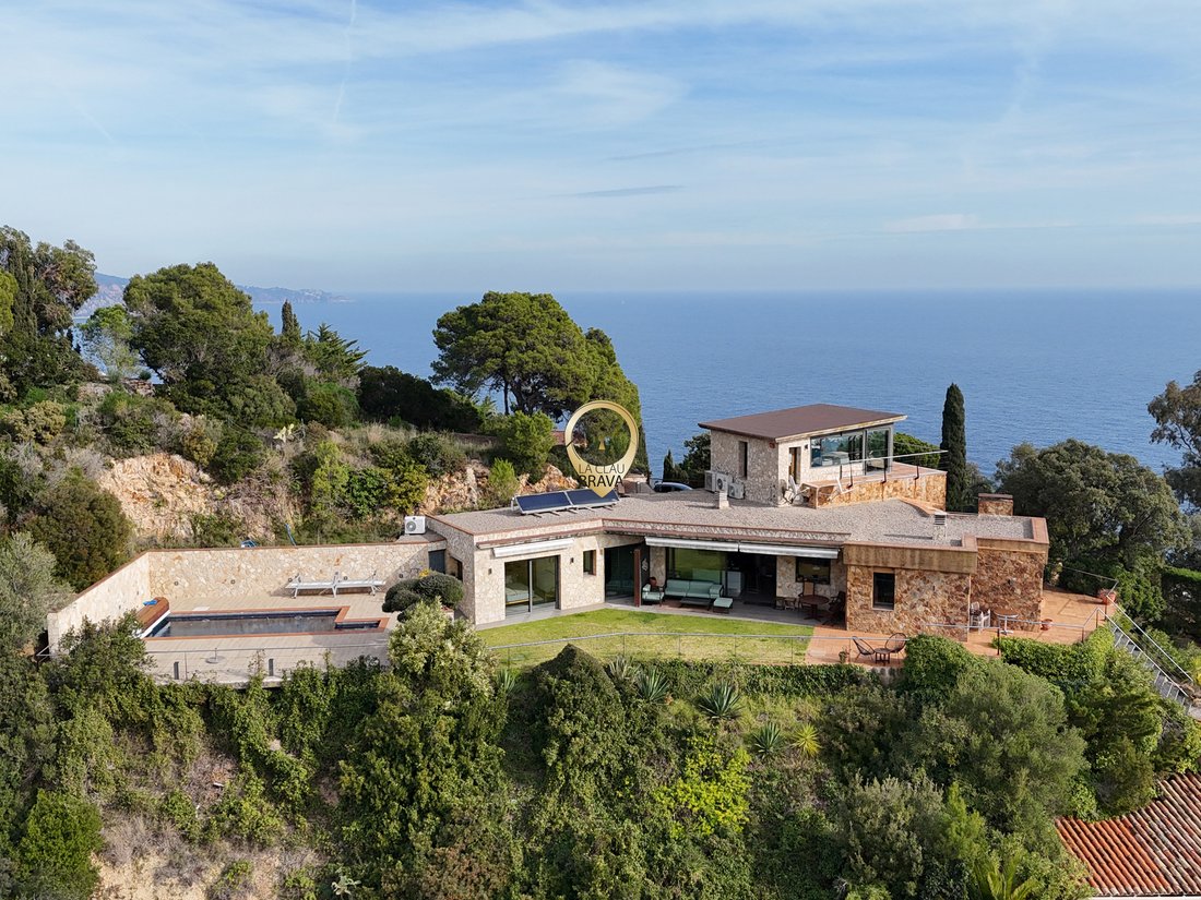 Villa in Tossa de Mar, Catalonia, Spain 2 - 18362789