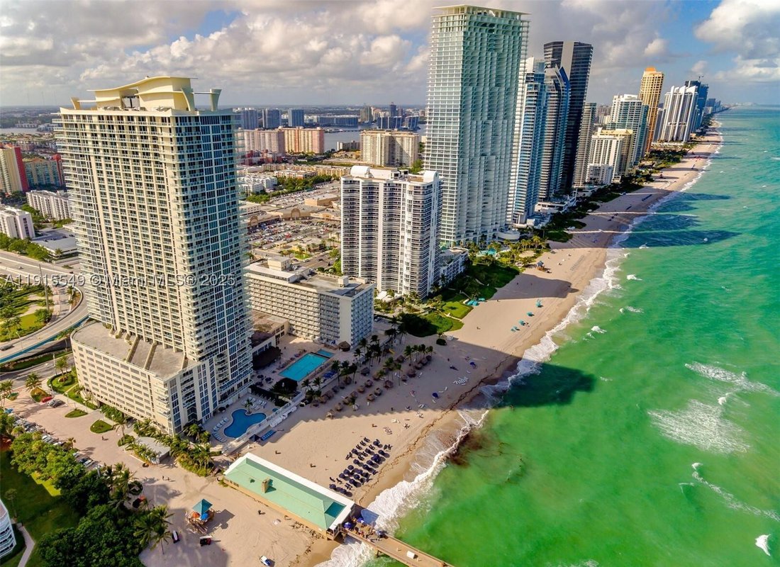Condo in Sunny Isles Beach, Florida, United States 1 - 17205810