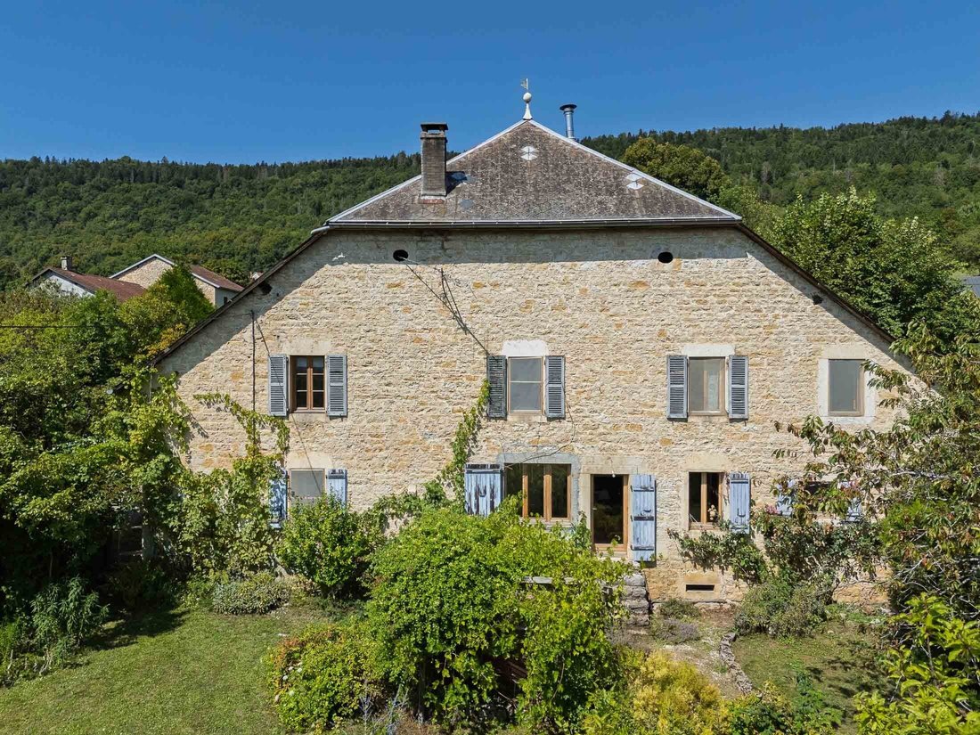 House in Belmont-Luthezieu, Valromey-sur-Seran, France 1 - 16022767