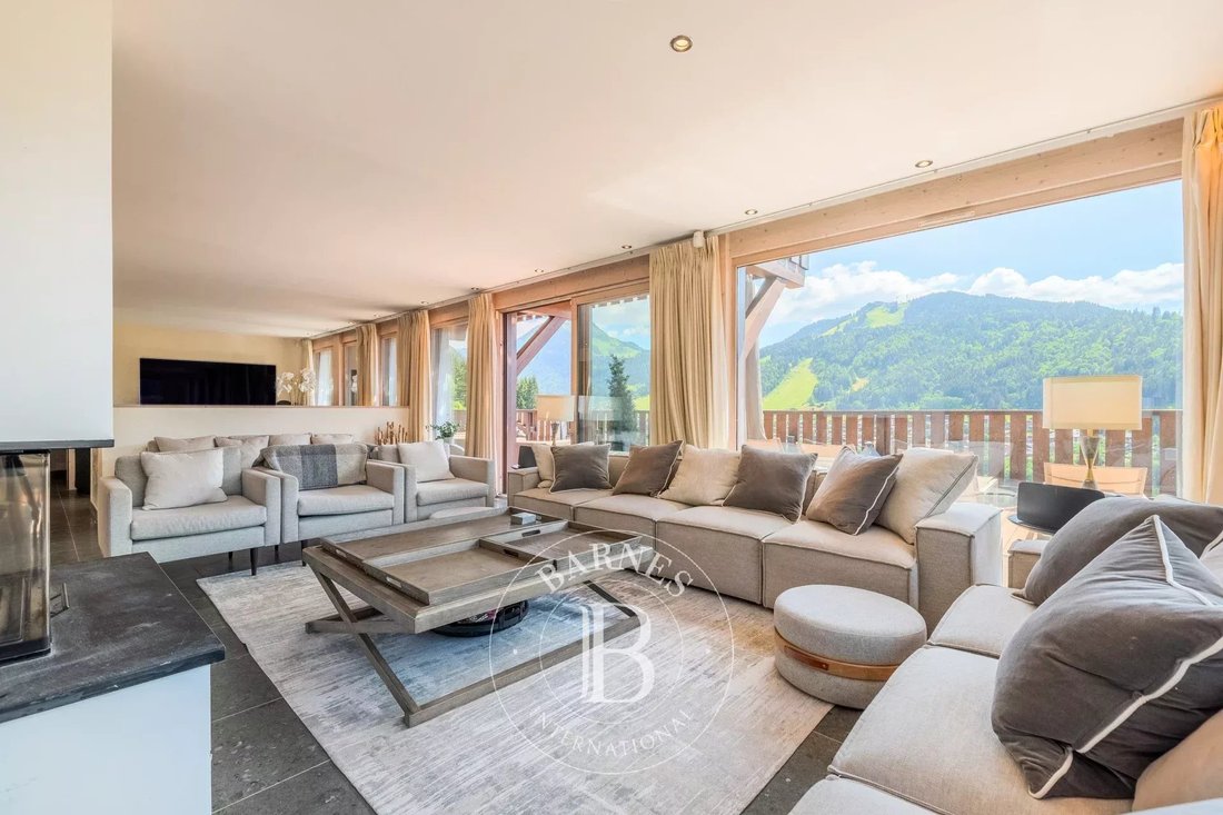 Chalet in Montriond, Auvergne-Rhône-Alpes, France 2 - 18363844