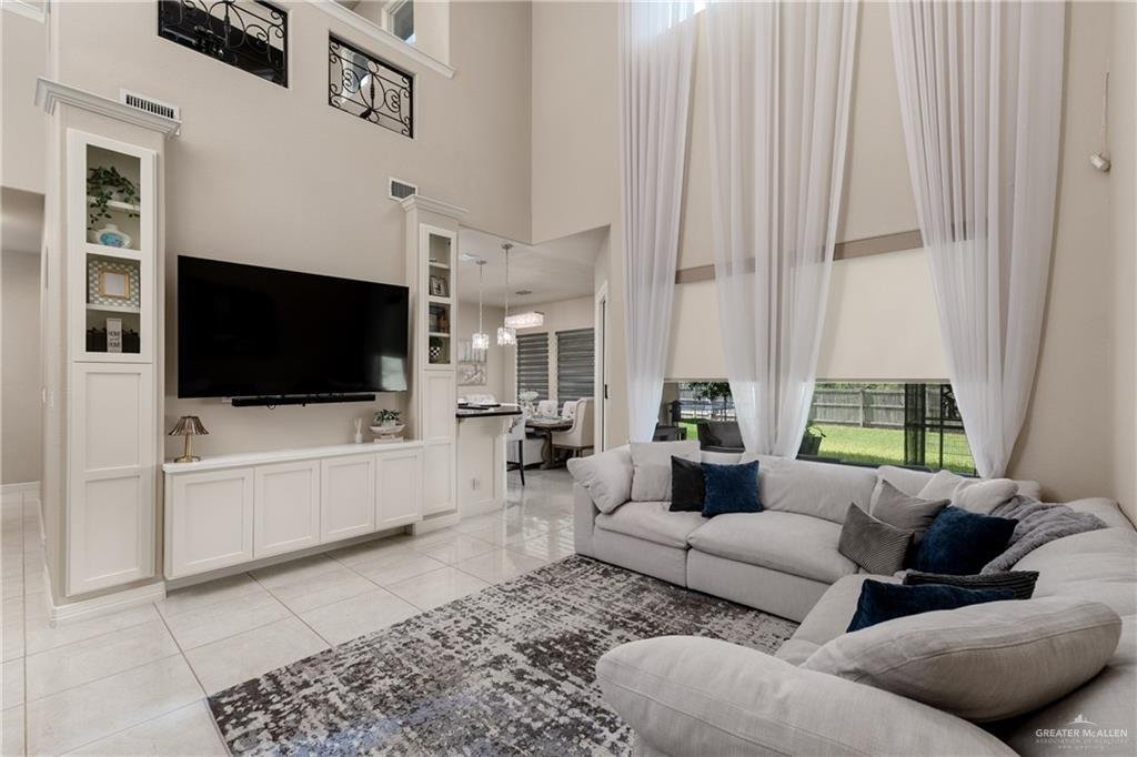 House in Elsa, Texas, United States 5 - 18365305
