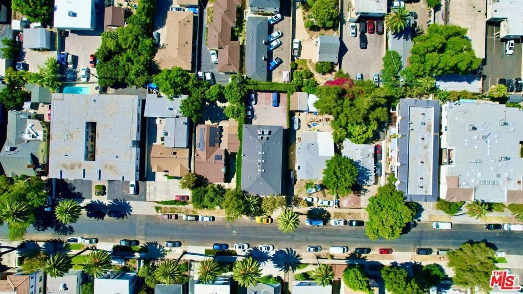 Los Angeles, California, United States 4 - 18364895