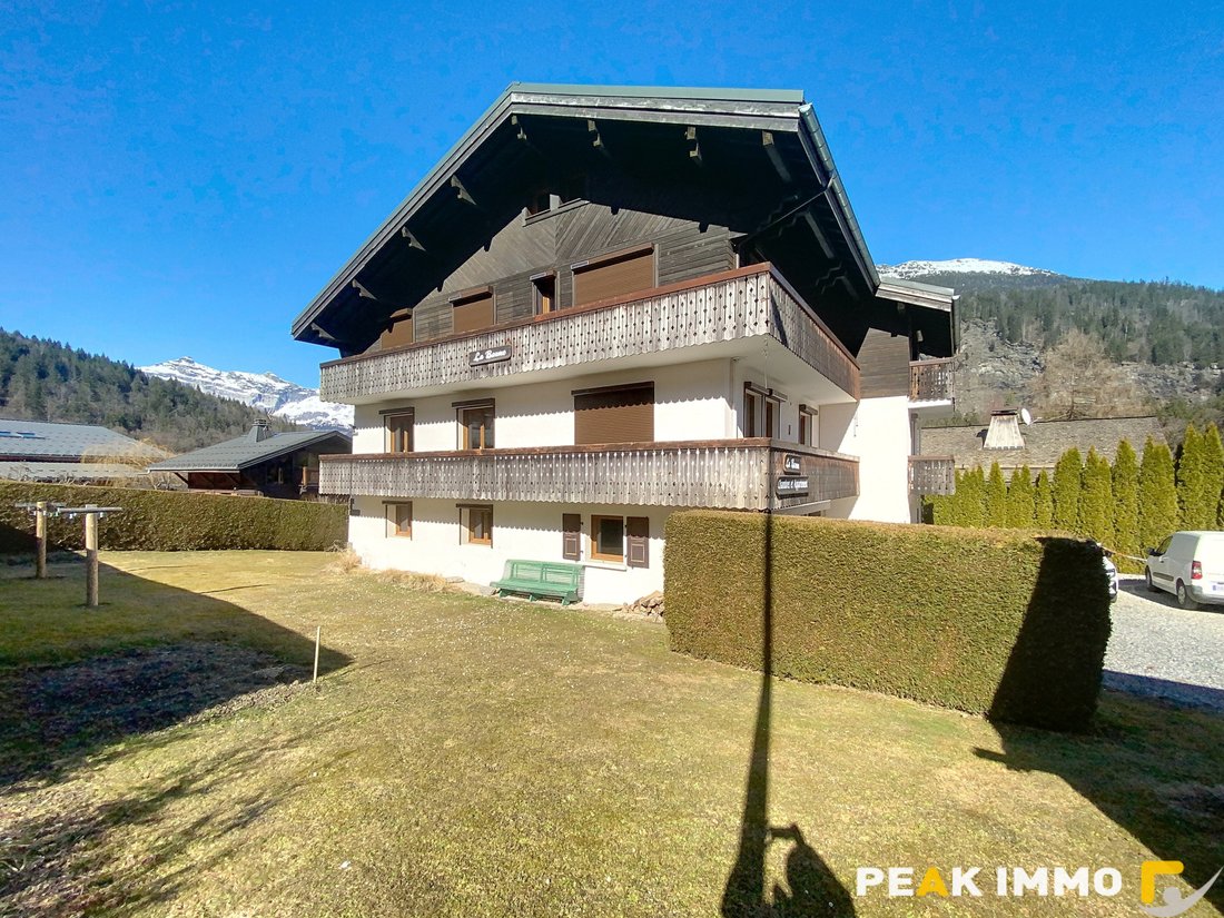 Chalet in Les Houches, Auvergne-Rhône-Alpes, France 1 - 18366851