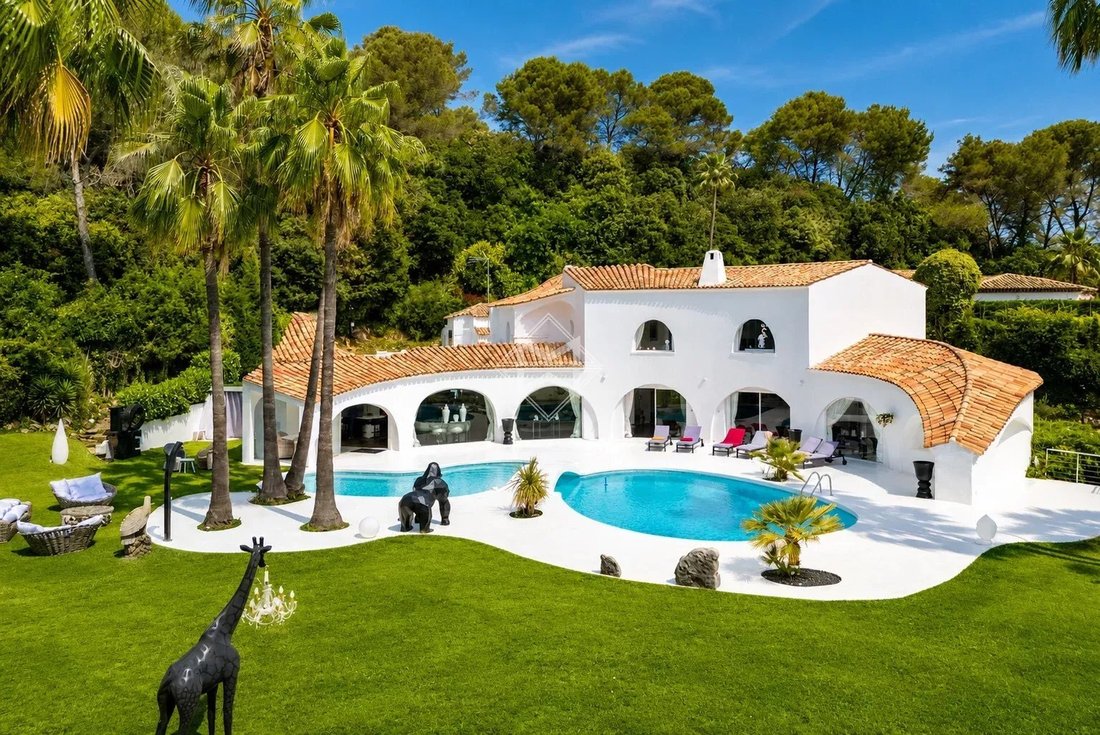 Villa in Mougins, Provence-Alpes-Côte d'Azur, France 1 - 17373748