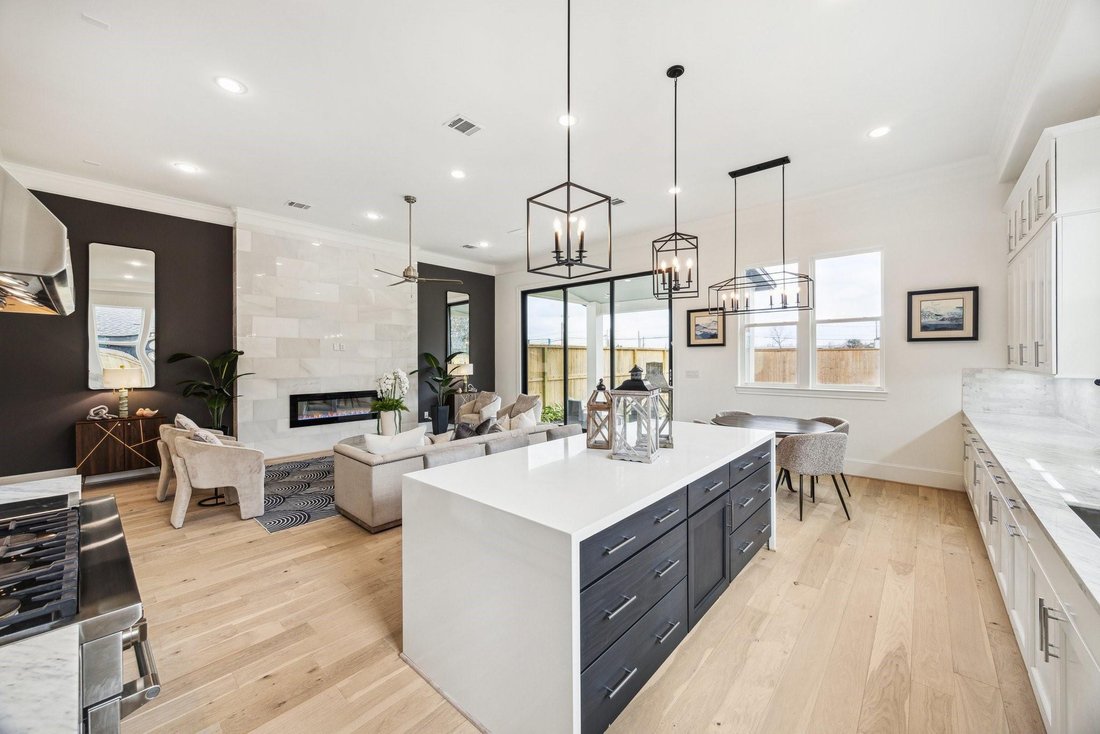 House in Houston, Texas, United States 4 - 18366617