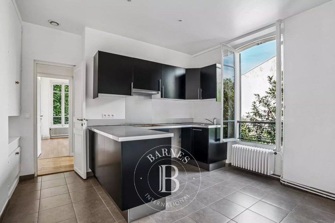Apartment in Notre Dame, Versailles, France 4 - 18363898