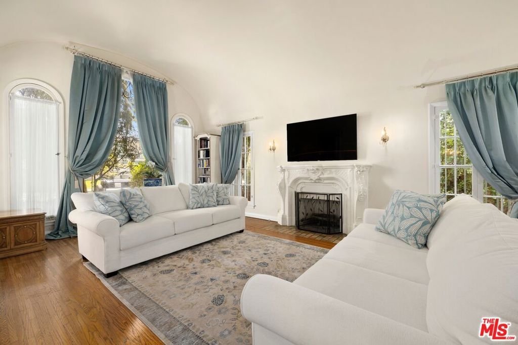House in Los Angeles, California, United States 5 - 18364976