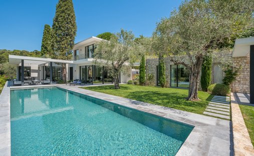 Villa in Saint-Jean-Cap-Ferrat, Provence-Alpes-Côte d'Azur, France 1