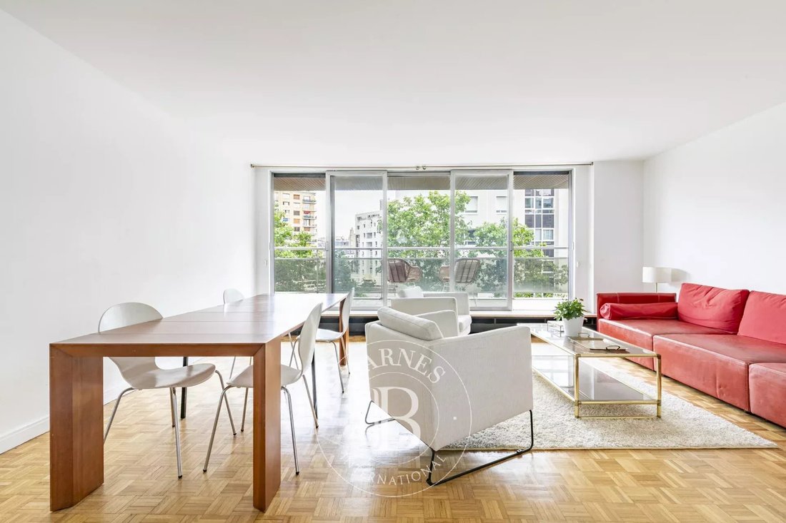 Apartment in Auteuil Nord, Paris 16e Arrondissement, Paris 3 - 18185501