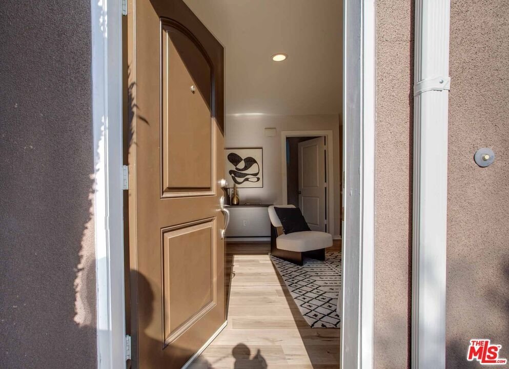 House in Los Angeles, California, United States 4 - 18362017