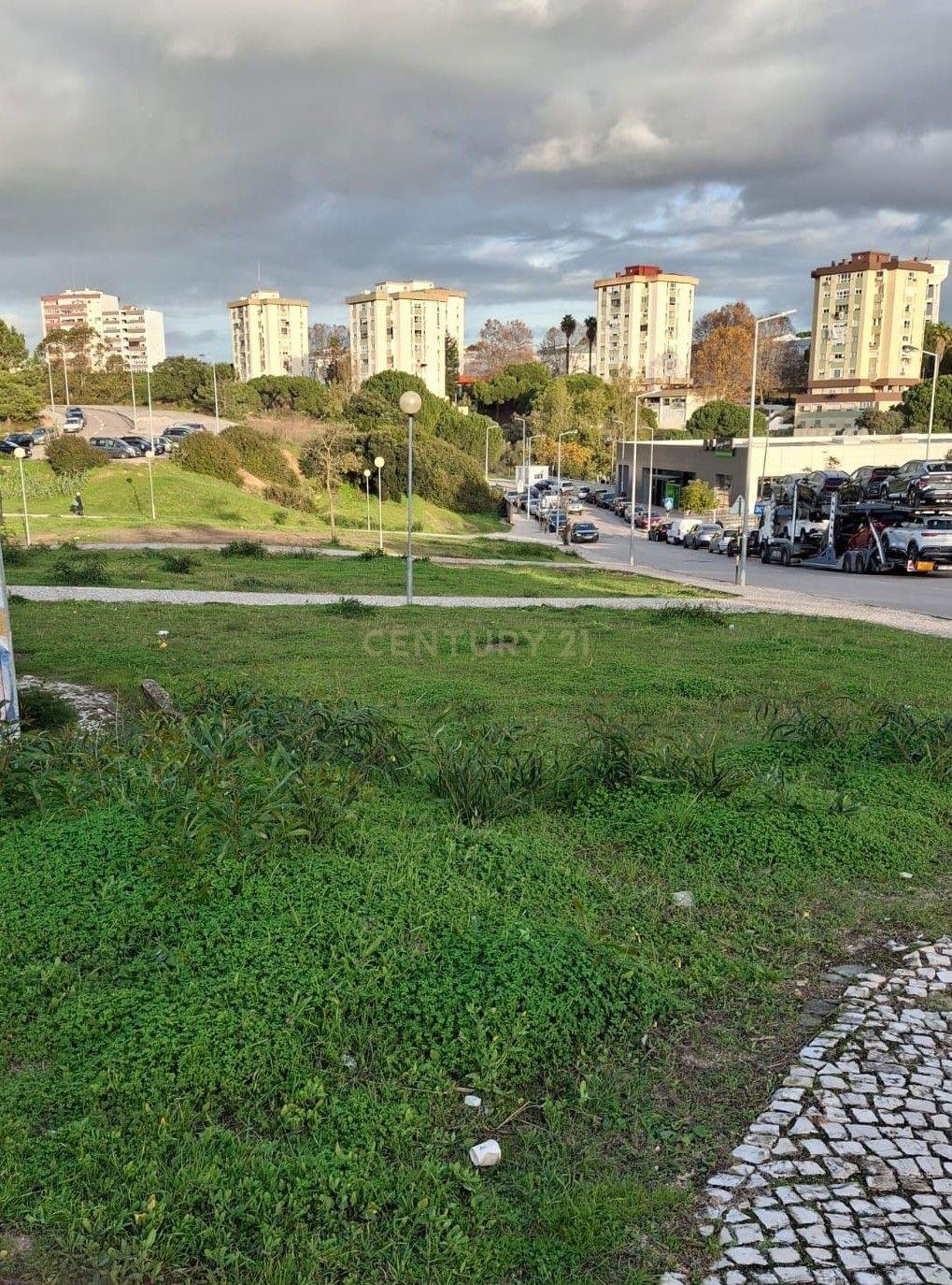 Land in Laranjeiro e Feijo, Setubal, Portugal 1 - 17352427