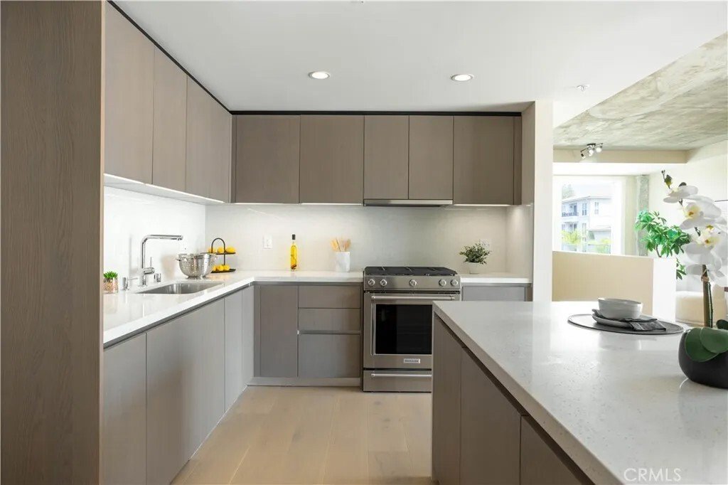 Condo in Altadena, California, United States 5 - 18366221