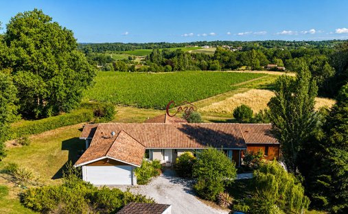 House in Sallebœuf, Nouvelle-Aquitaine, France 1