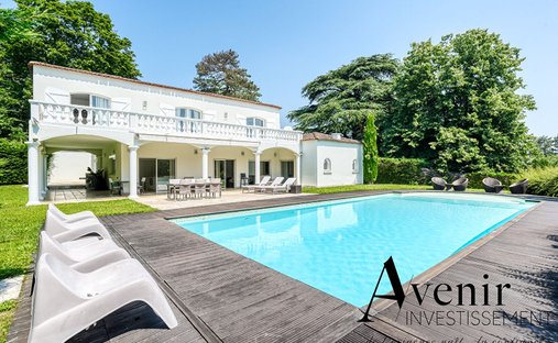 Villa in Écully, Auvergne-Rhône-Alpes, France 1