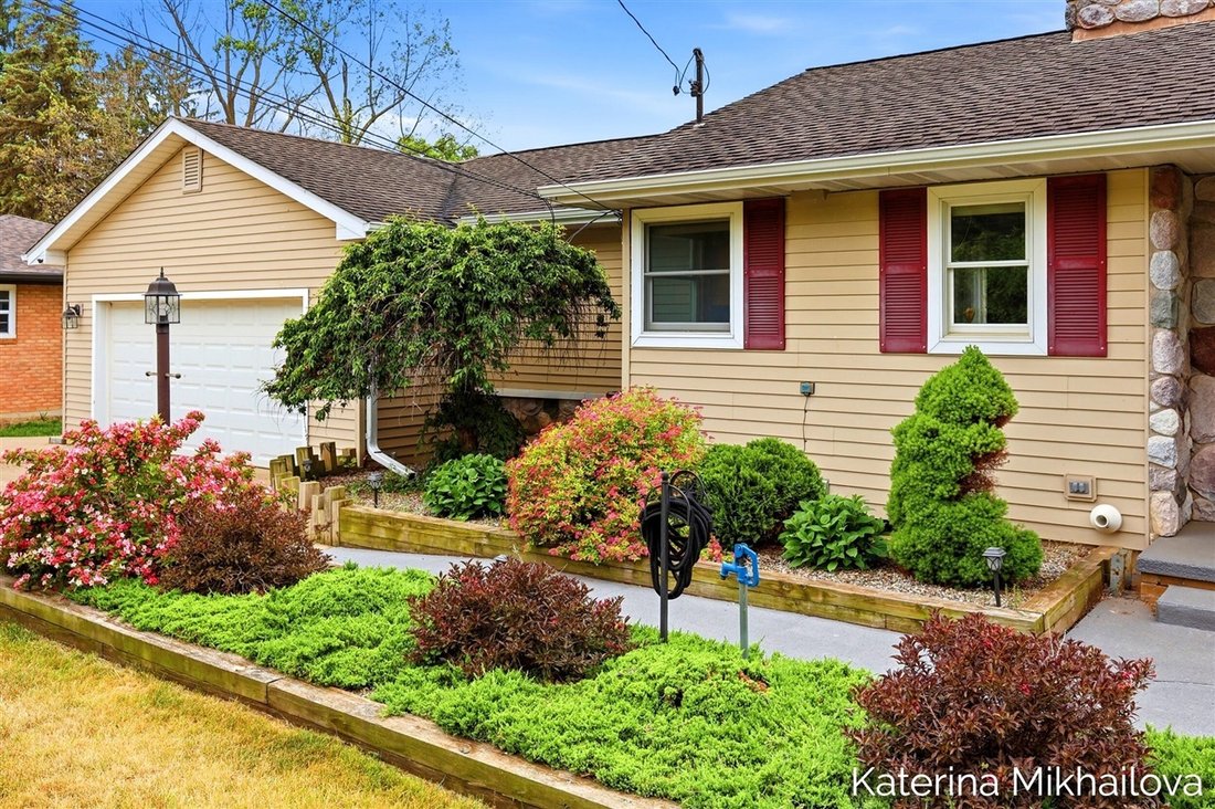 House in Homer, Michigan, United States 3 - 18362850