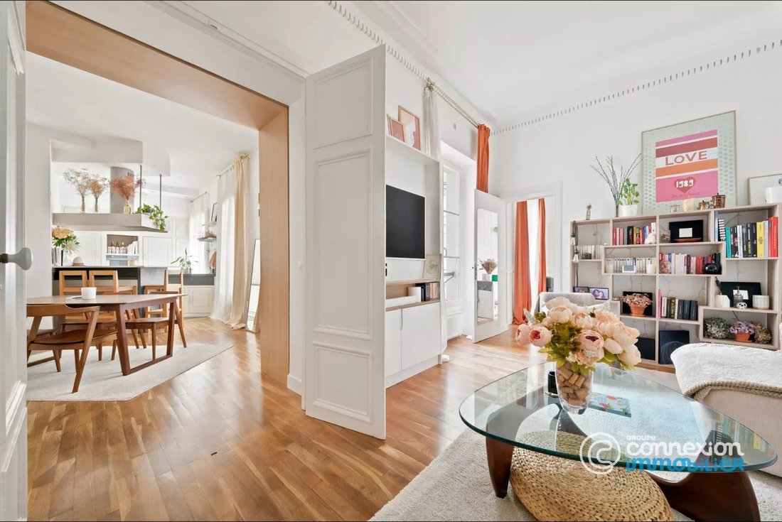 Apartment in Porte Saint Denis-Paradis, Paris 10e Arrondissement, Paris 1 - 18363592
