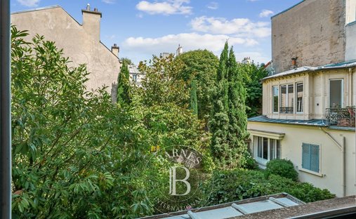 Apartment in Notre Dame, Versailles, France 1