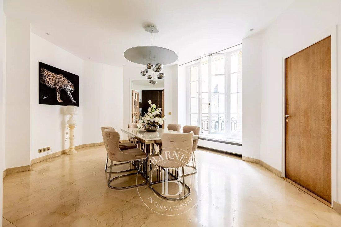 Apartment in Muette Nord, Paris 16e Arrondissement, Paris 4 - 18364076