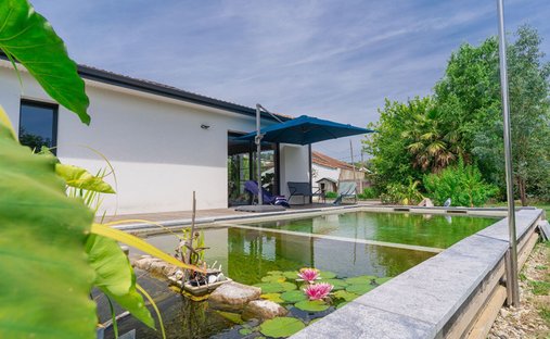 House in Coteaux, Floirac, France 1