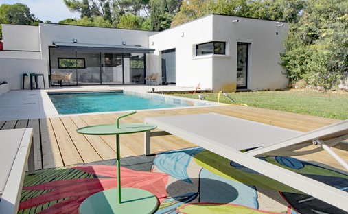 House in Camplanier, Nimes, France 1