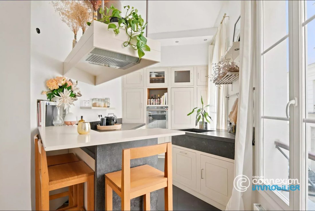 Apartment in Porte Saint Denis-Paradis, Paris 10e Arrondissement, Paris 5 - 18363592