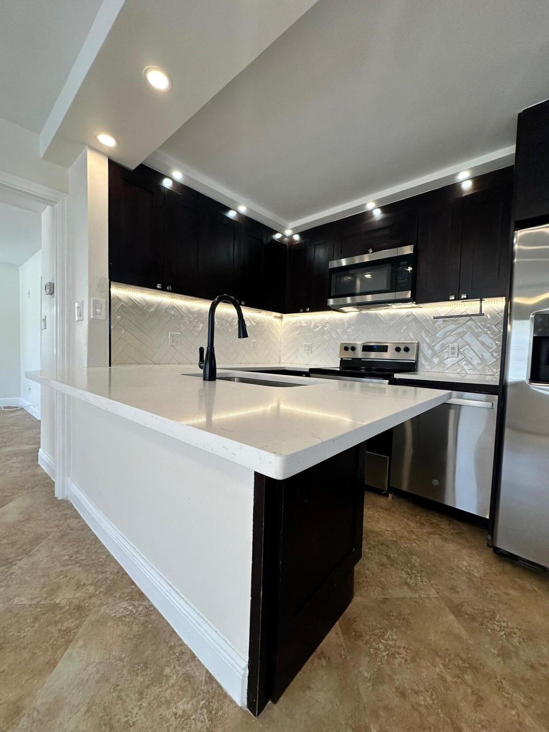 Condo in Fort Lauderdale, Florida, United States 2 - 18367002