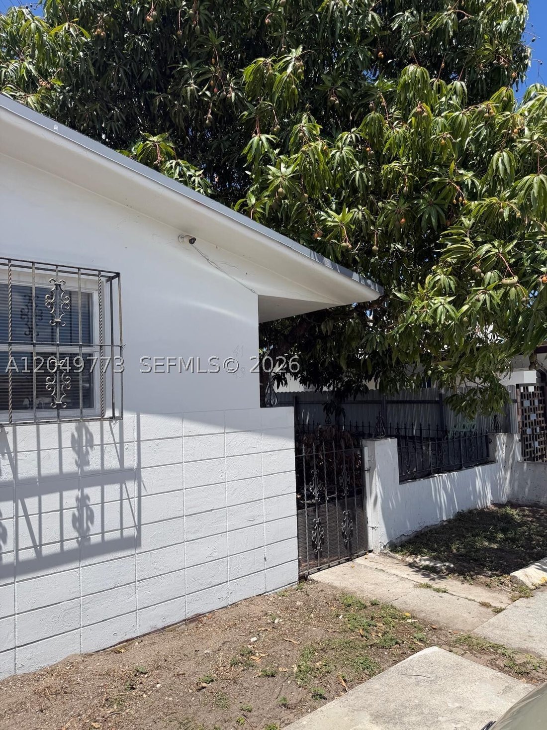 House in Hialeah, Florida, United States 1 - 18366123