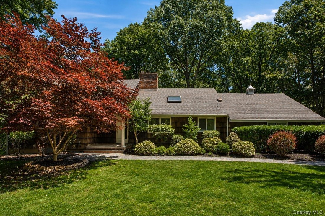 House in Port Jefferson, New York, United States 3 - 18366405