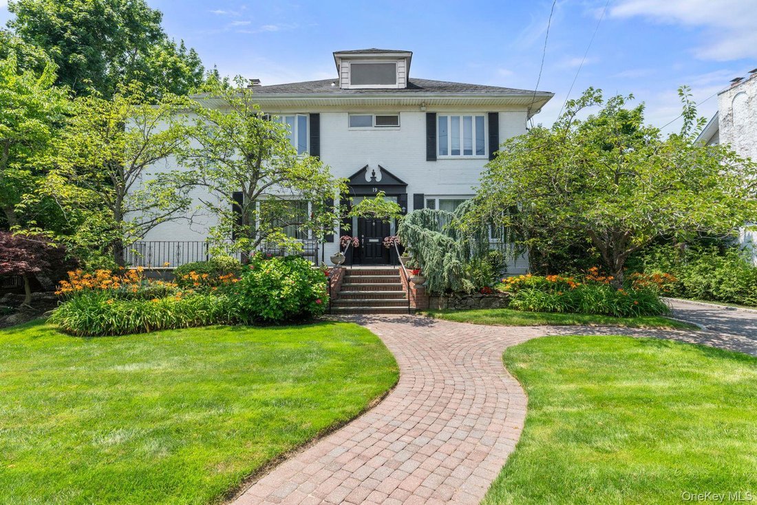 House in Lawrence, New York, United States 1 - 18362119