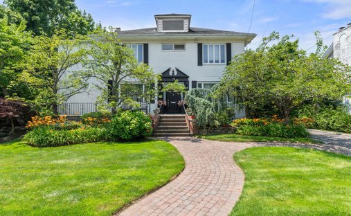 House in Lawrence, New York, United States 1