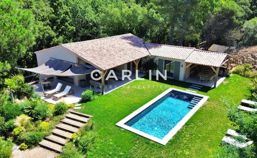 Villa in La Croix-Valmer, Provence-Alpes-Côte d'Azur, France 1