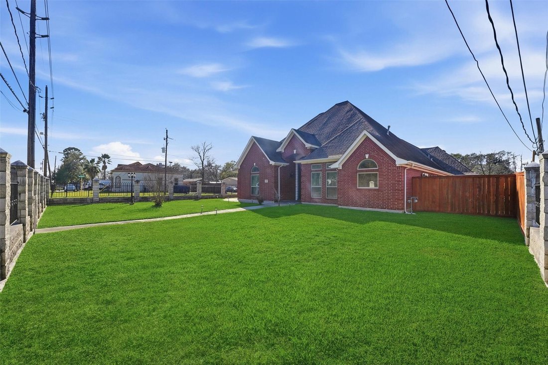 House in Humble, Texas, United States 3 - 18366612