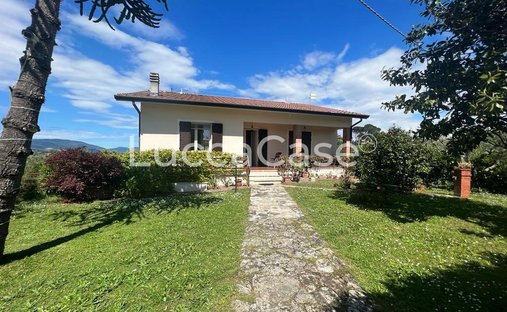 Villa in Center, Capannori, Tuscany 1