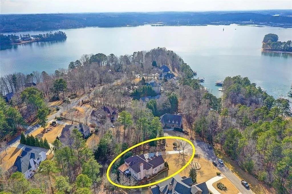 House in Flowery Branch, Georgia, United States 2 - 18363425
