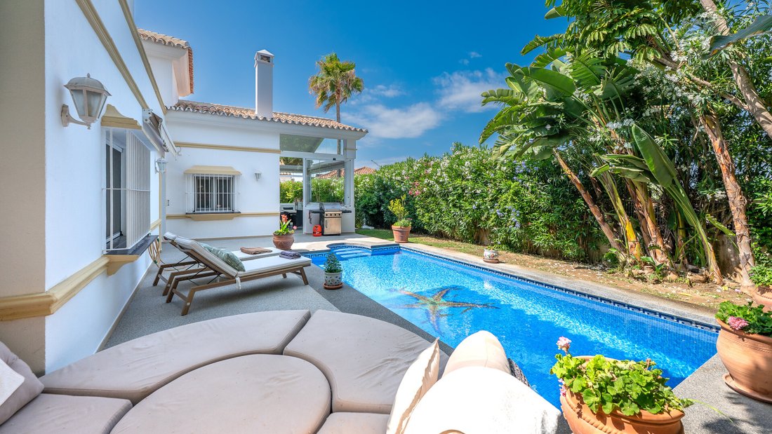 House in Elviria-Cabopino, Marbella, Spain 1 - 18366399